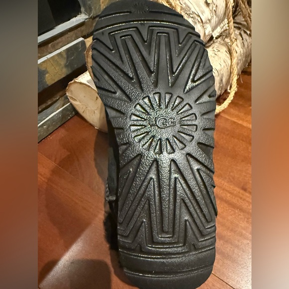 Mini Bailey Bow II - Picture 4 of 16